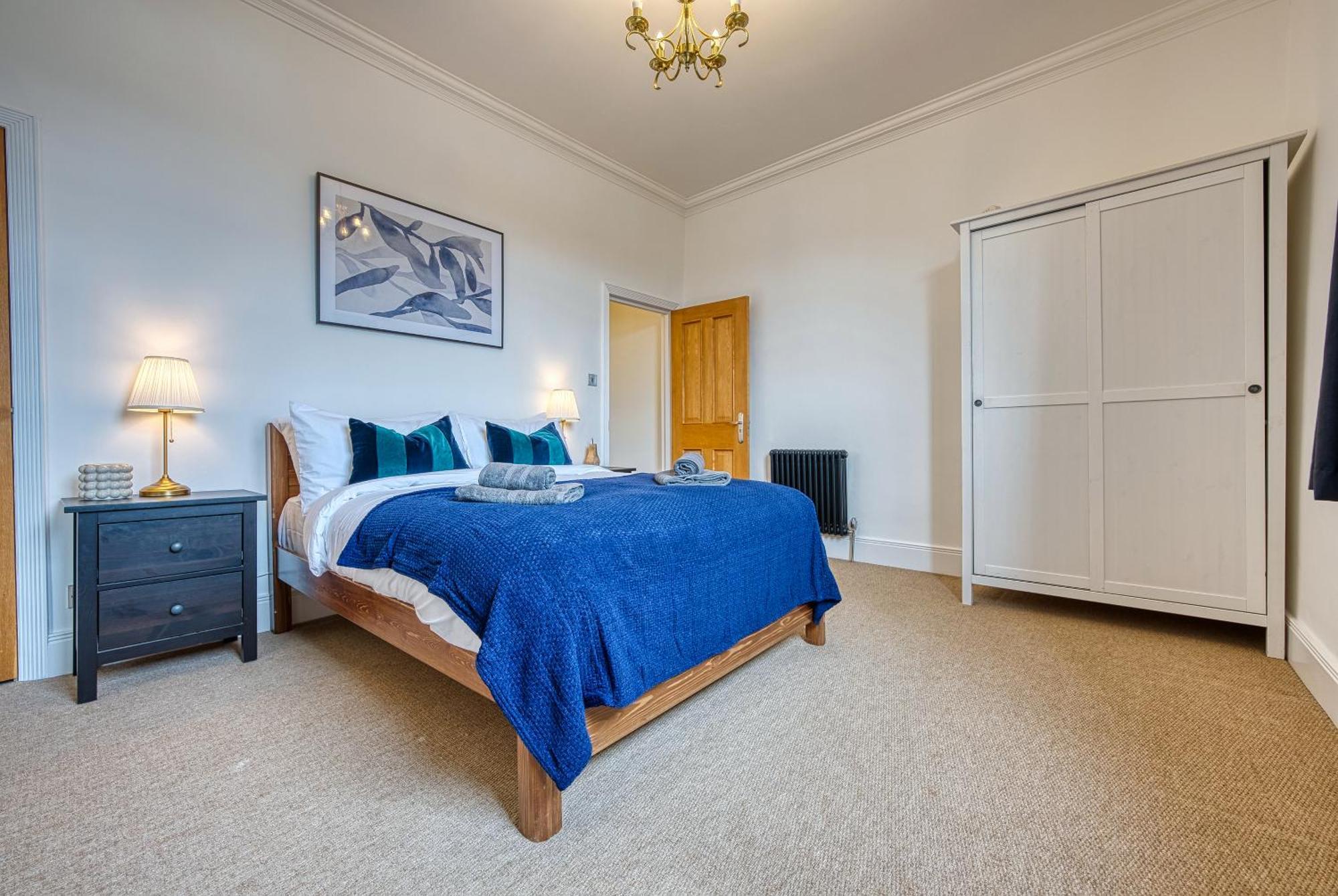 2 Bed Stunning Chic Modern Spacious Apt, Ocean Village, Southampton - Plenty Of Parking - By Blue Puffin Stays エクステリア 写真