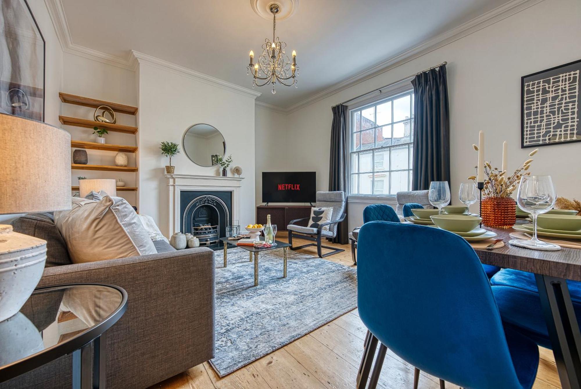 2 Bed Stunning Chic Modern Spacious Apt, Ocean Village, Southampton - Plenty Of Parking - By Blue Puffin Stays エクステリア 写真